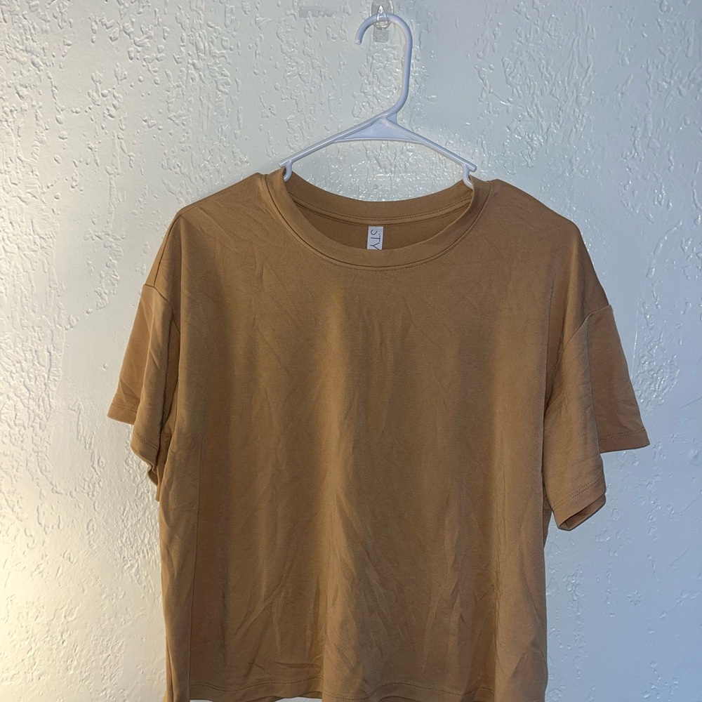STYLUS Short Sleeve Crewneck Tee - Tan